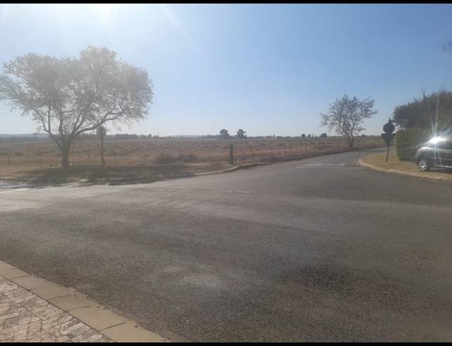 FARM FOR SALE IN GOLF PARK